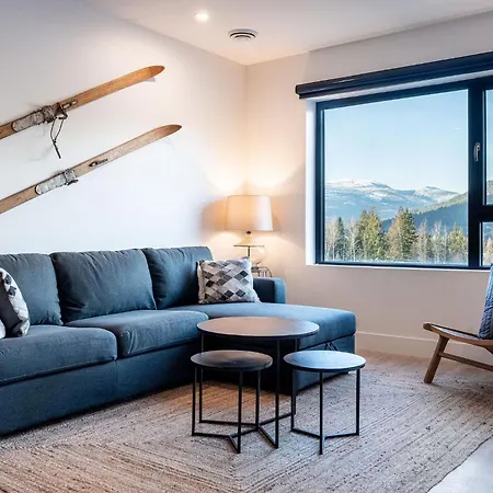 Drop In Condo By Revelstoke Vacations Exterior photo